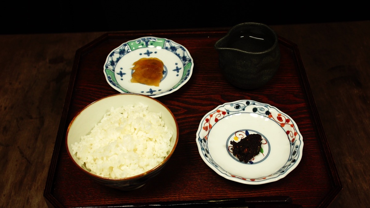 再現した織田信長の朝食